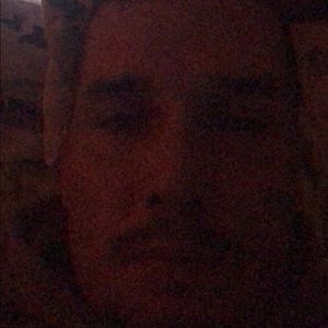 Meet your Posher, Derrick